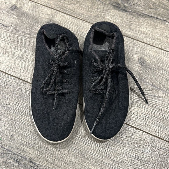 • AllBirds • Womens Wool Runners Lace Up Tuke Jo Dark Gray 7 Sneakers - Picture 2 of 6